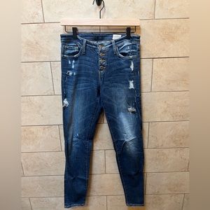 Bridge by Gly Women’s Skinny Jeans. Size 27. Light distressing.